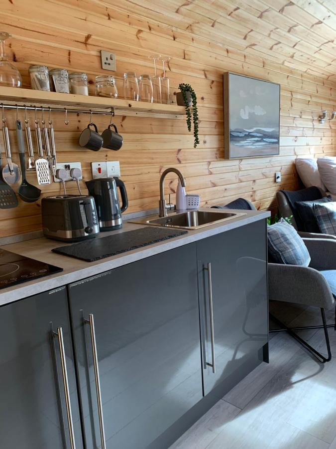River Huts, Highland River Retreat With Hot Tub Inverness Exteriér fotografie