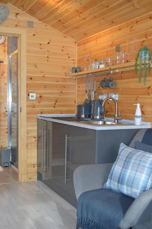 River Huts, Highland River Retreat With Hot Tub Inverness Exteriér fotografie