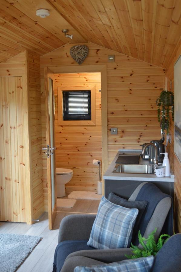 River Huts, Highland River Retreat With Hot Tub Inverness Exteriér fotografie